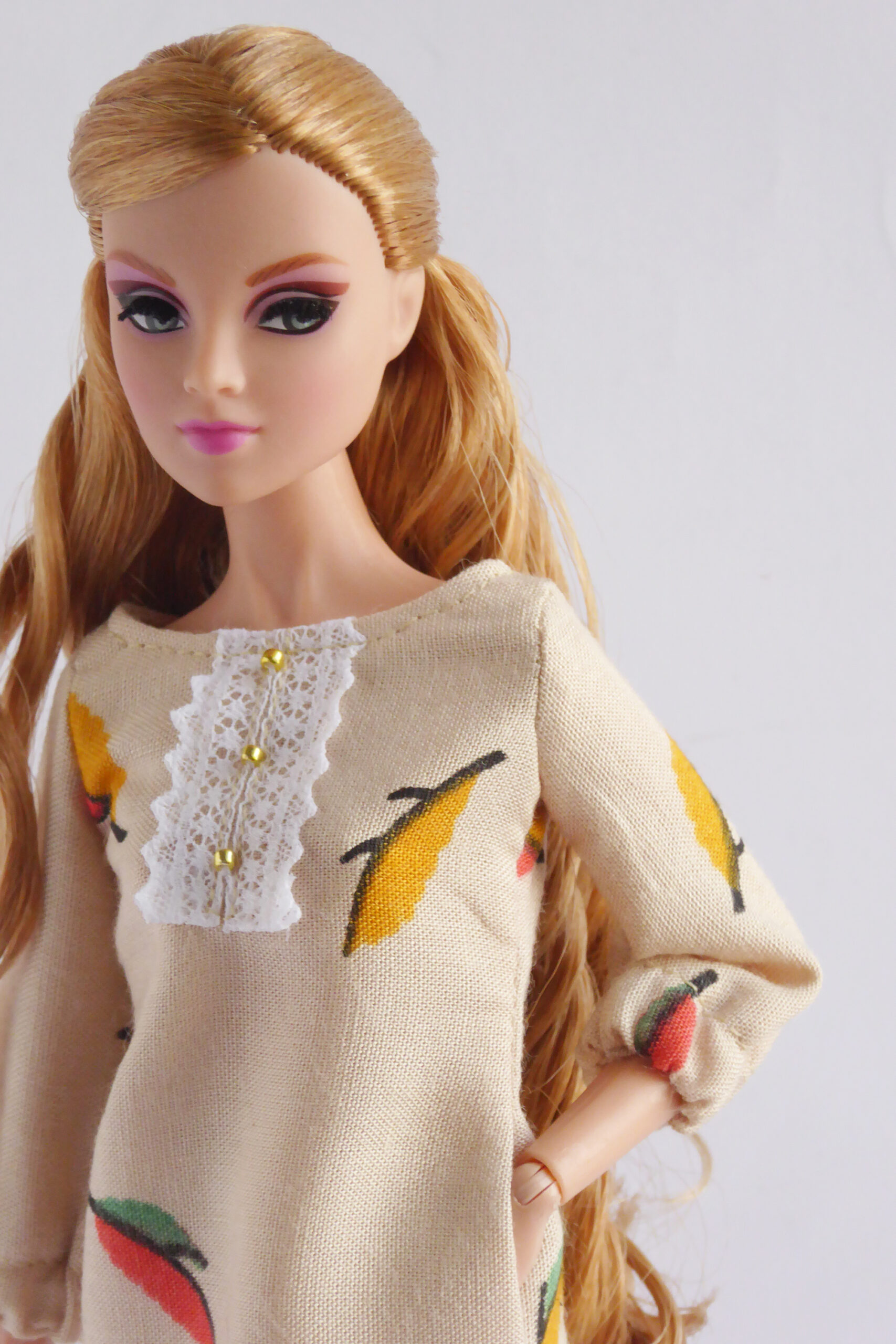 The Leslie dress Feathers Poppy Barbie (5)