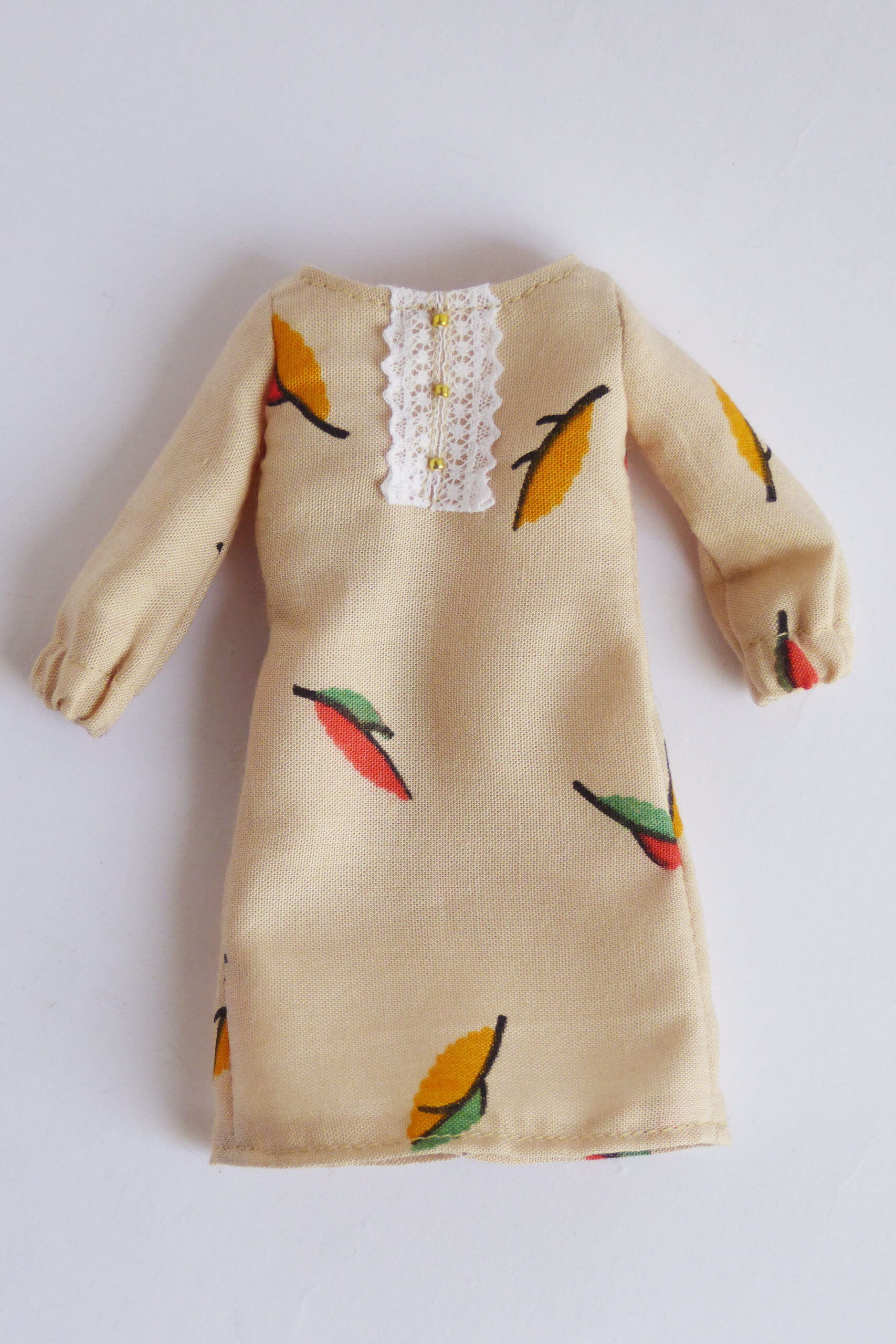 The Leslie dress Feathers Poppy Barbie (7)