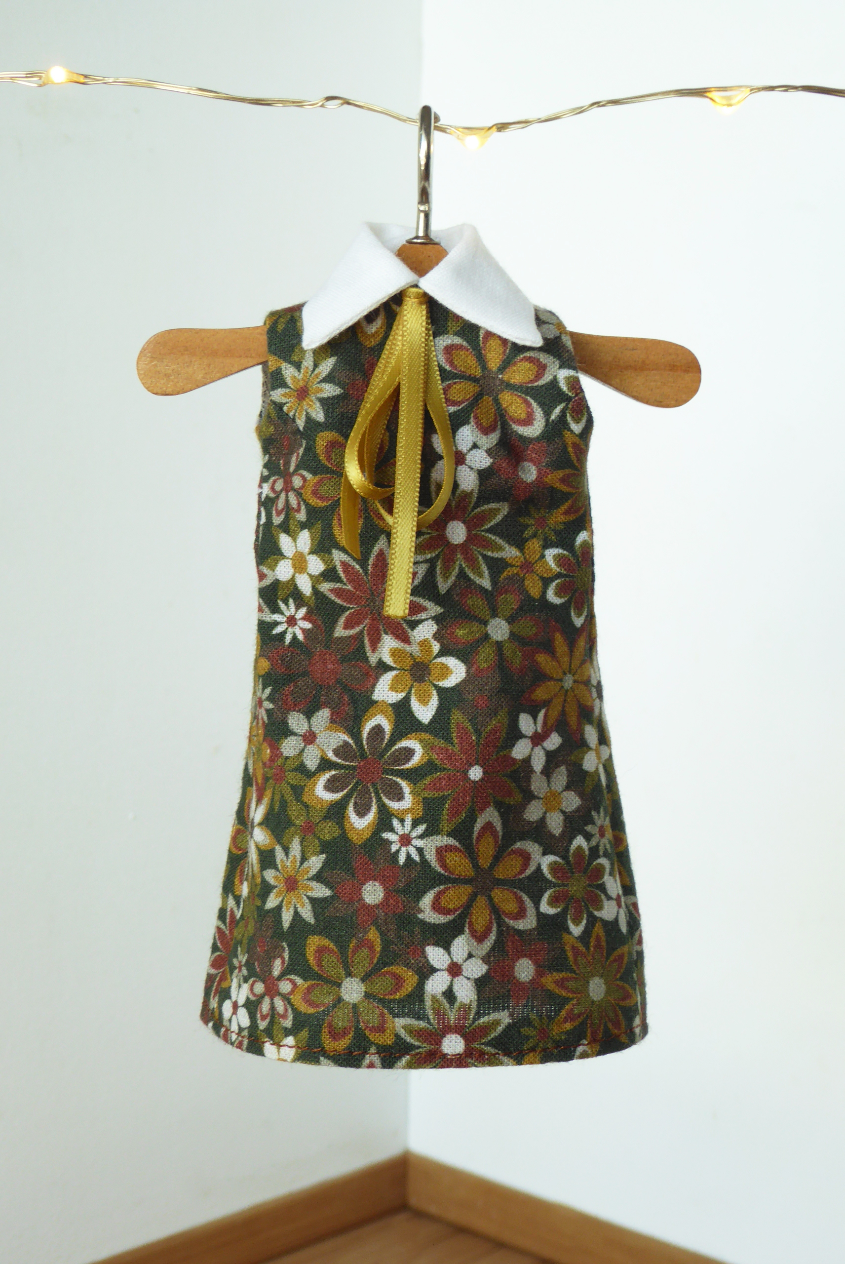 Vestido flores castanhas Poppy Barbie (5)